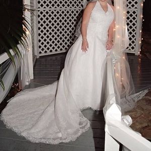David’s Bridal Halter Wedding Gown
